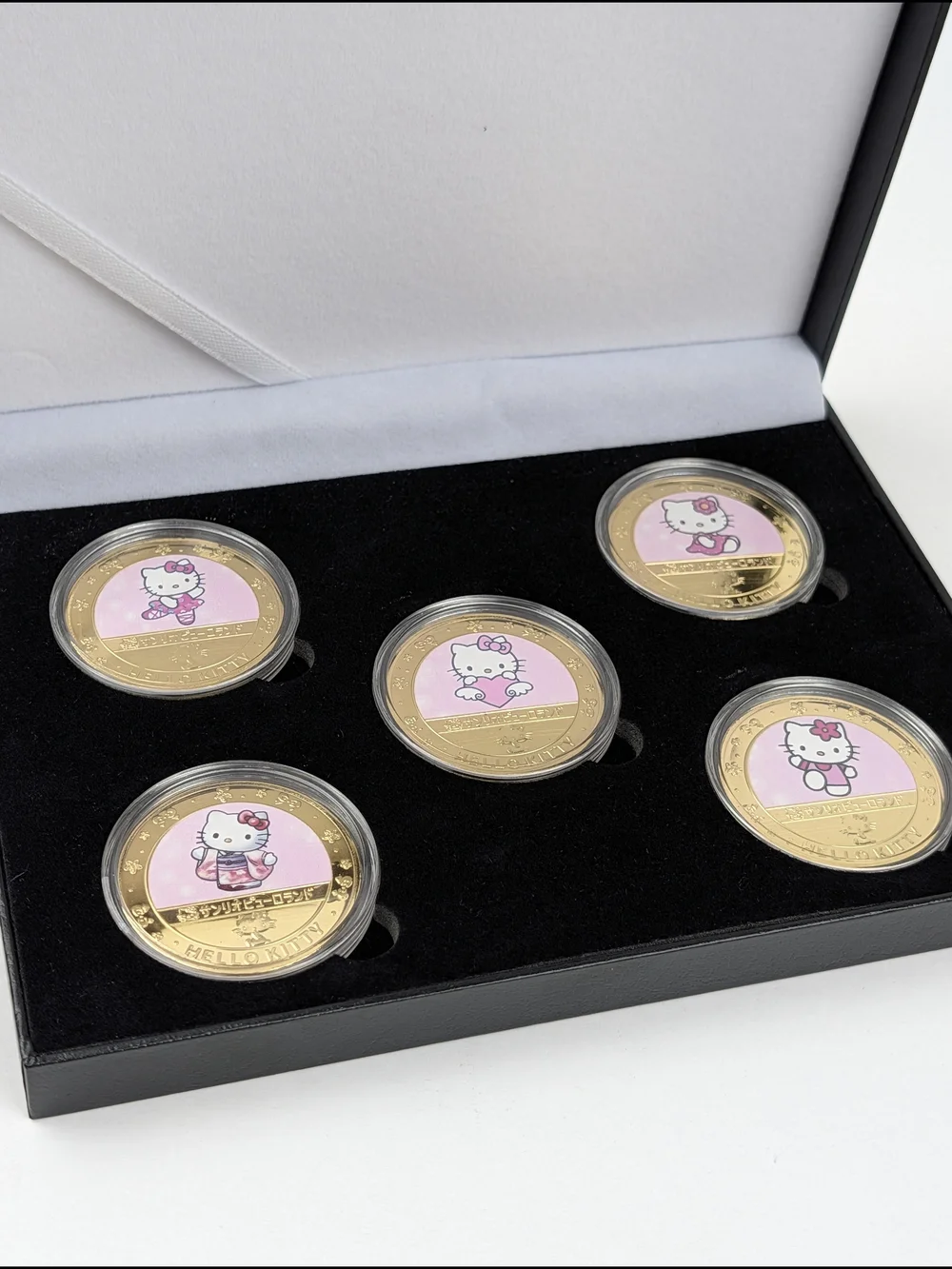 5pc HELLO KITTY 3D Coin Collection SET in Black Coin Collection Gift Box, SANRIO